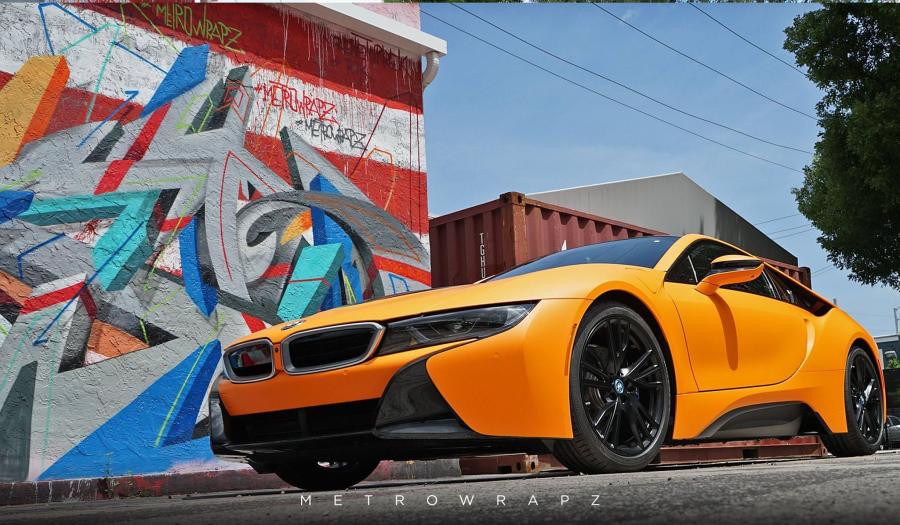  BMW i8 Matte Orange by MetroWrapz 2016 года  (фото 2 из 8)
